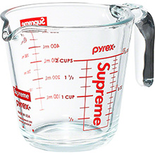 Supreme®/Pyrex® 2-Cup Measuring Cup
