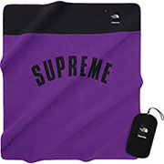Supreme®/The North Face® Arc Logo Denali Fleece Blanket