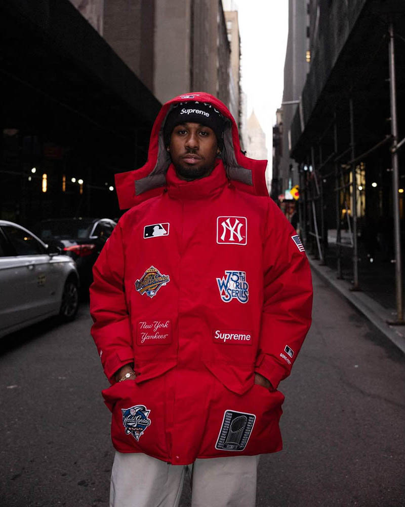 Supreme®/New York Yankees™ GORE-TEX 700-Fill Down Jacket - Fall