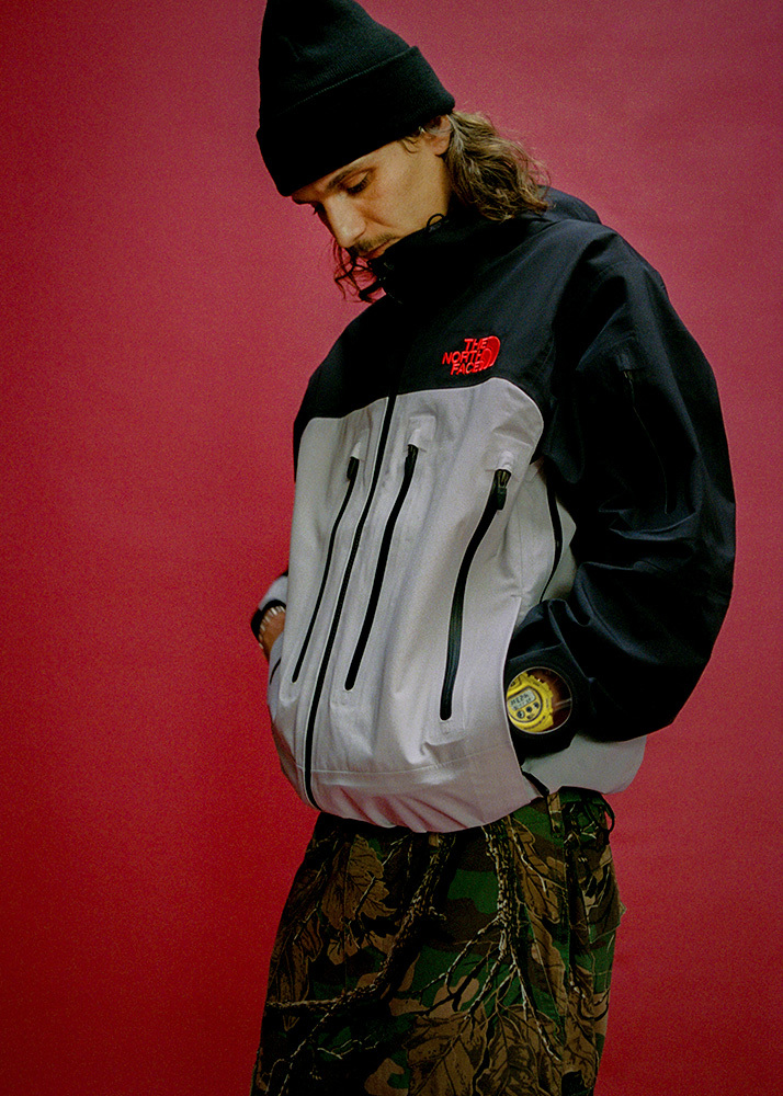 supreme  the north face  shell Jacket