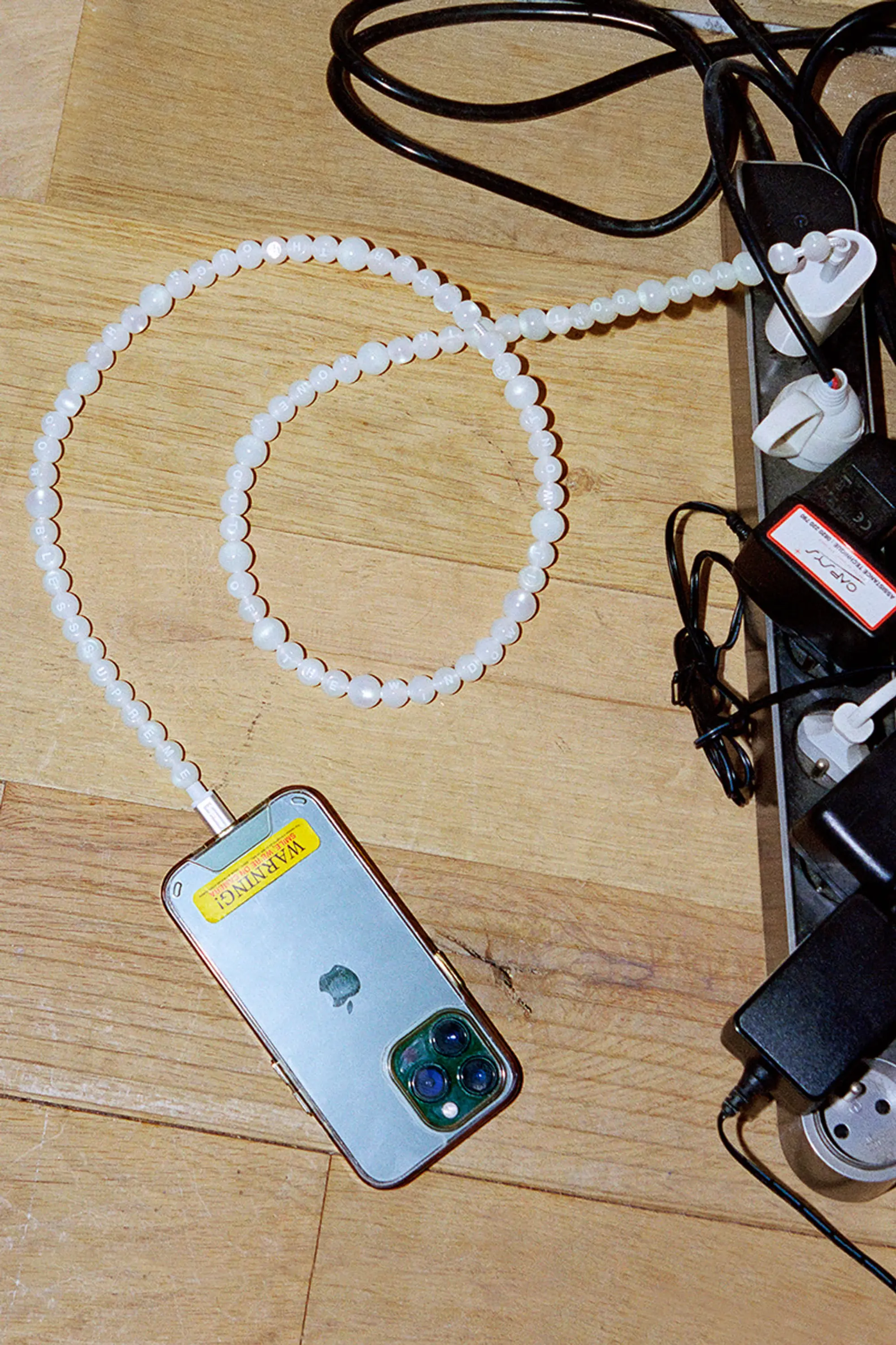 WhiteSIZESupreme BLESS Beaded Charging Cable - PC周辺機器
