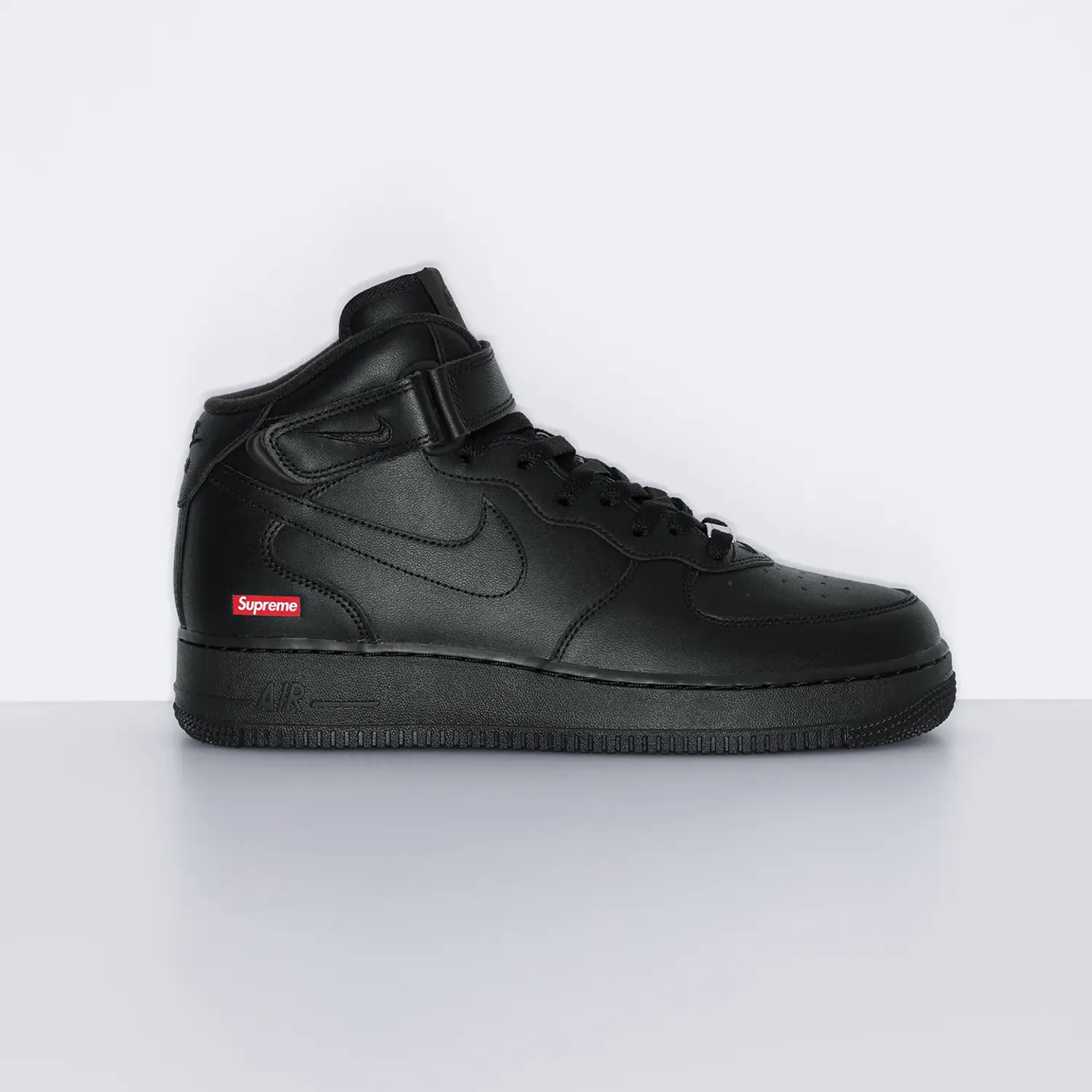 Supreme®/Nike® Air Force 1 Mid