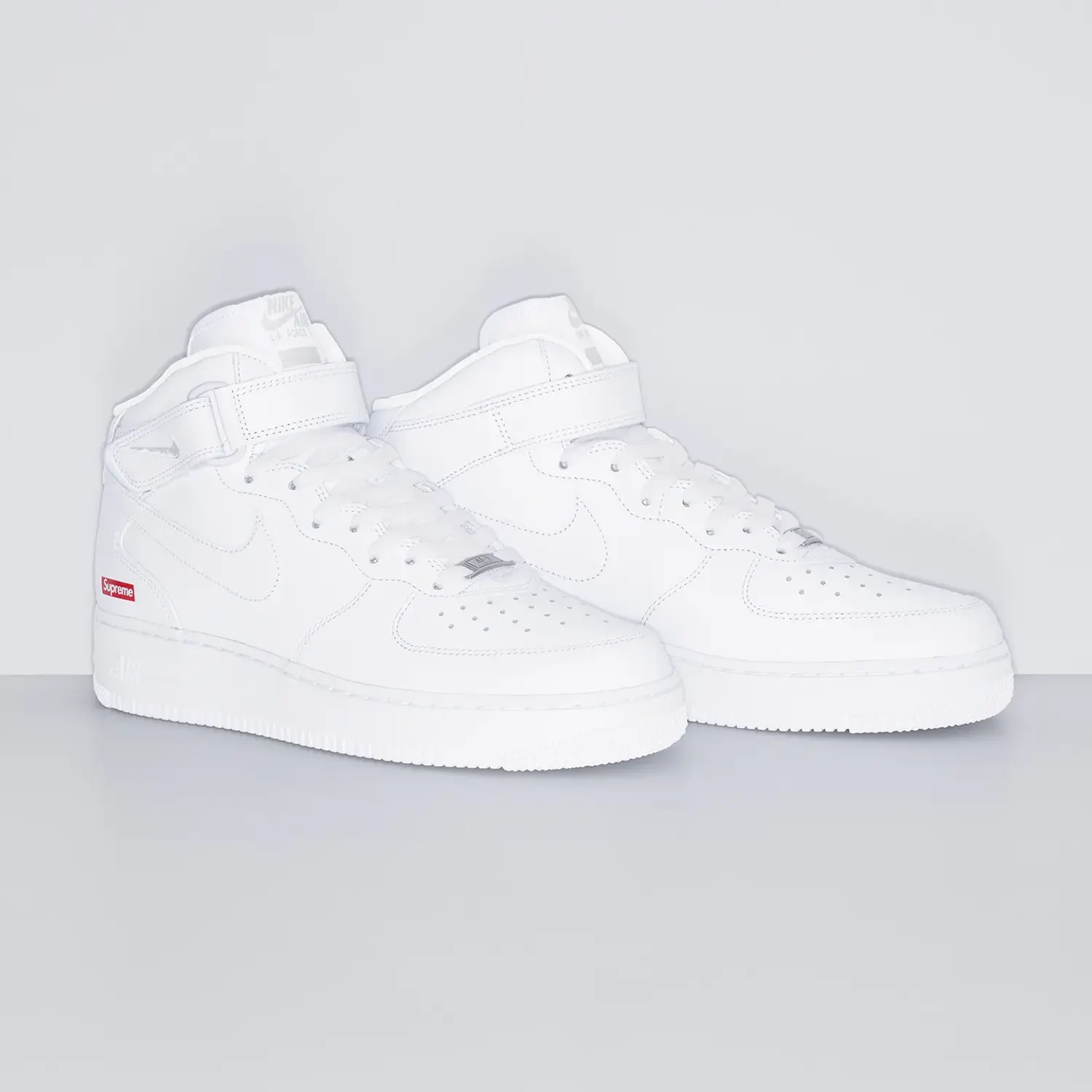 Supreme®/Nike® Air Force 1 Mid