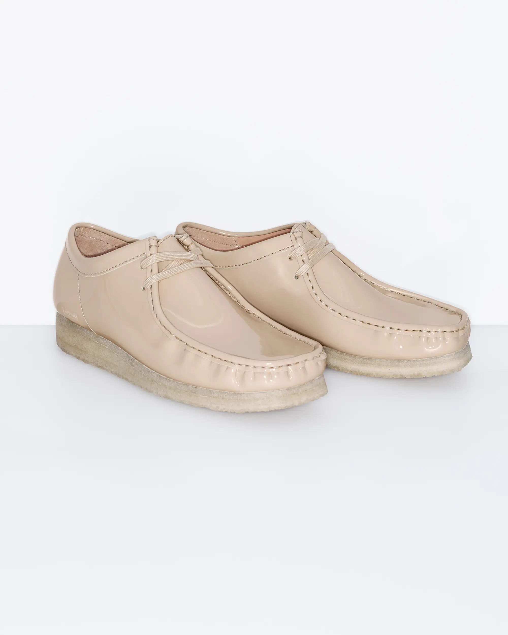 Supreme®/Clarks Originals® Patent Leather Wallabee®