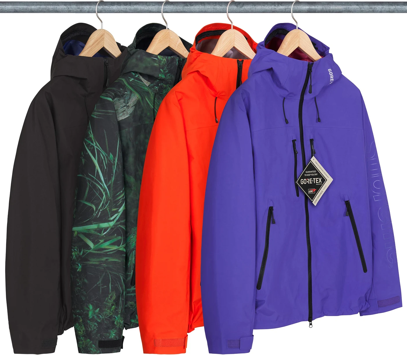 supreme  GoreTEX Taped Seam Jacket Mサイズ前の着丈になります