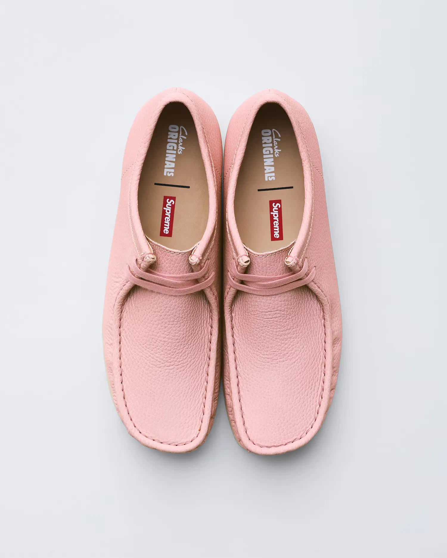 Supreme Supreme®/Clarks Originals™ Reflective Wallabee™