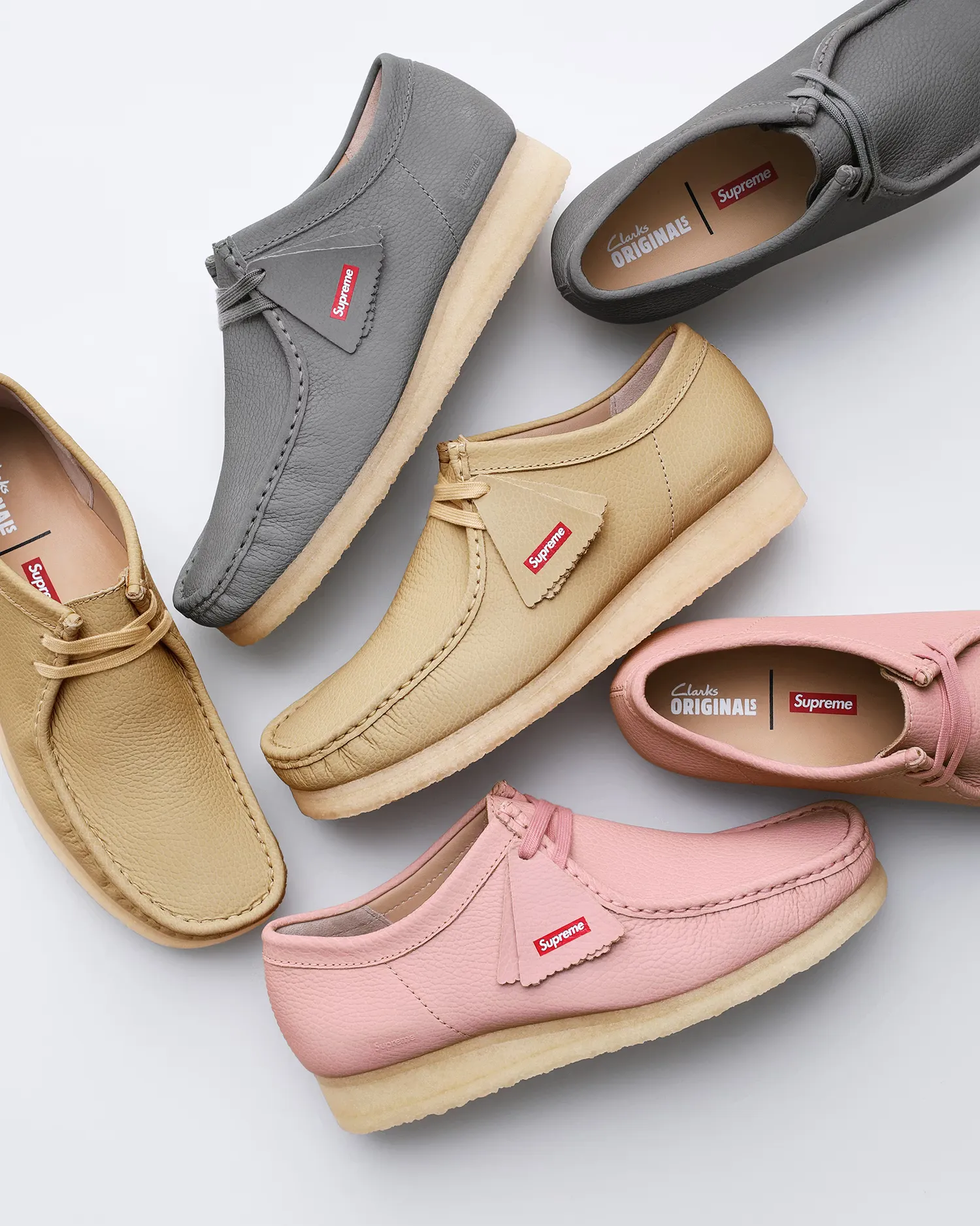 Supreme Supreme®/Clarks Originals™ Reflective Wallabee™